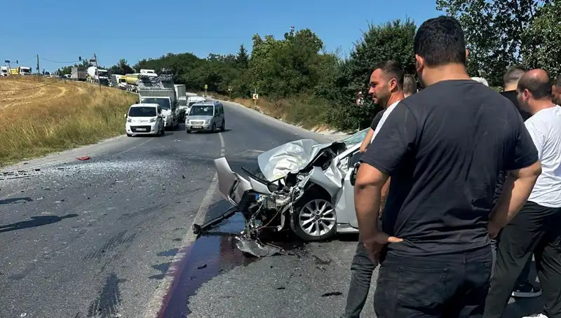 İstanbul’da Kalp Krizi Geçiren Sürücü Otobüse Çarptı: Kaza Anı Korkuttu