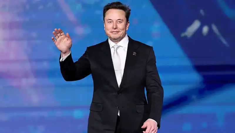 Tesla'nın Yeni Canavarı Rafa Kalktı: Neden Böyle Bir Karar Alındı?