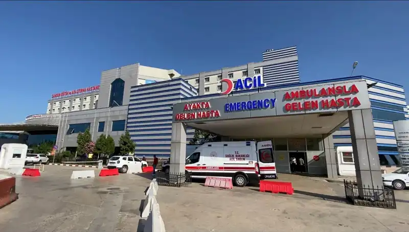 Zehirli Tavuk Skandalında 225 İşçi Taburcu Edildi: Sağlığı Tehdit Eden Gıda Krizi