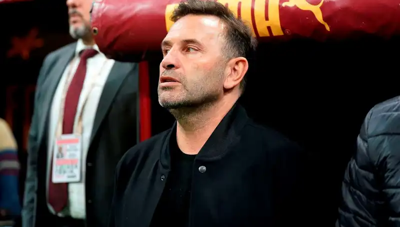 Galatasaray’da Okan Buruk’tan Beklenmedik Tek Değişiklik Açıklandı