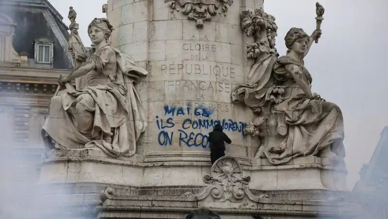 Paris Belediyesi'nin Grafiticilere Karşı Savaş Açma Kararı