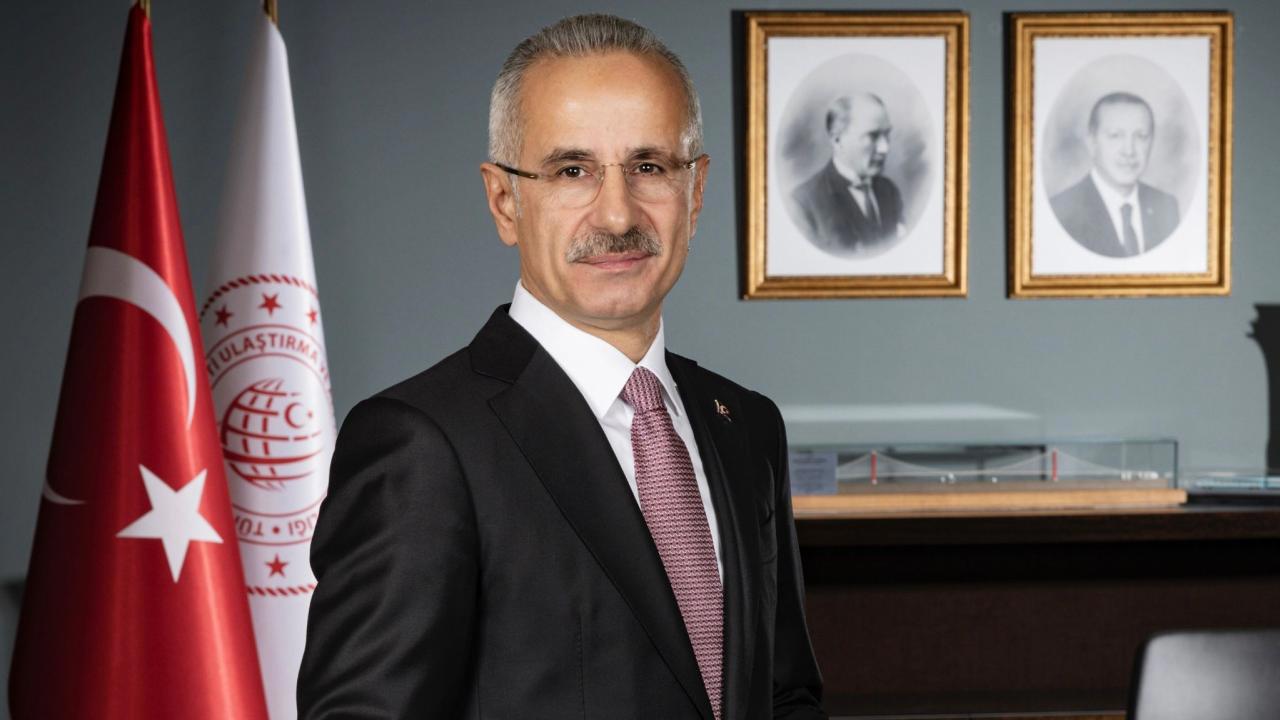 Bakan Uraloğlu: Suriye'deki Halep ve Şam Havalimanlarına Teknik Ekip Gönderilecek