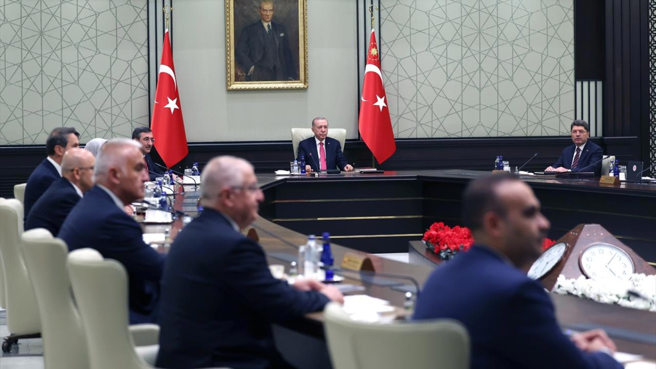 Kabine Toplantısında Gündem Suriye ve Asgari Ücret