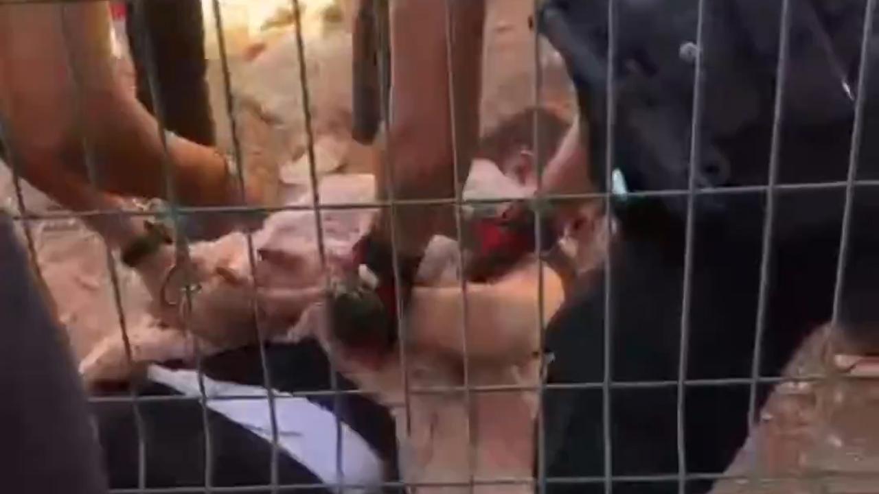 Gaziantep'te Uzun Namlulu Silahlarla Poz Veren Şüpheliler Yakalandı