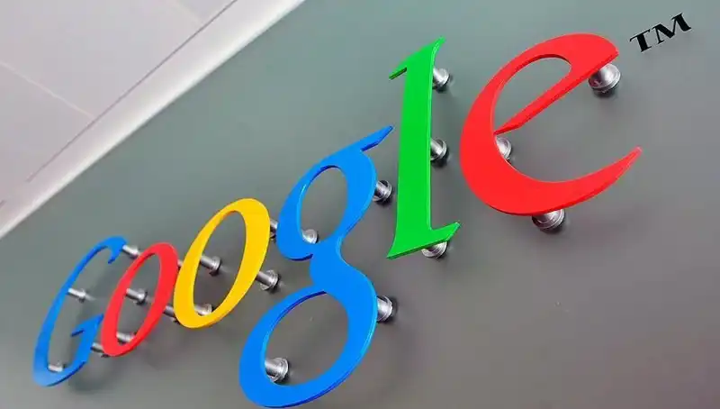 Google, Canlı Görüşme Çevirisiyle İletişimi Dönüştürüyor