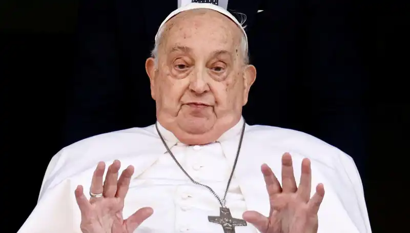 Papa Francis: İki Kez Ölümden Dönmek ve Kendi Kusmuğunda Boğulma İtirafı