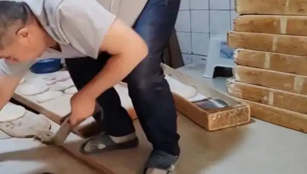 Fırındaki İhlal: Terlikle Basılan Pidenin Bedeli 105 Bin TL!