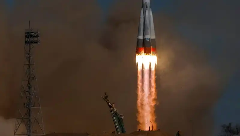 Uzay Macerası Başlıyor: Soyuz MS-27, Amerikalı ve İki Rus Astronotu Taşıyor