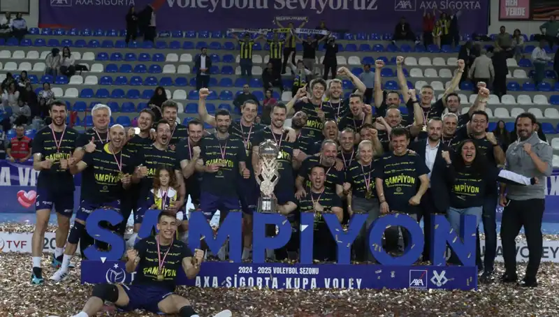 Fenerbahçe Kadın Voleybol Takımı Kupa Voley'de Tarihi Bir Zafer Elde Etti