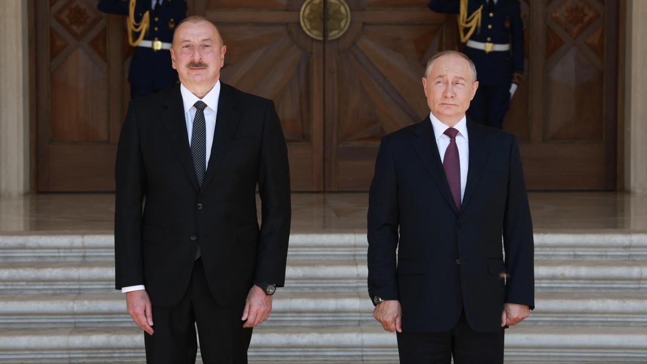 Putin Aliyev'e özür dilemek zorunda kaldı