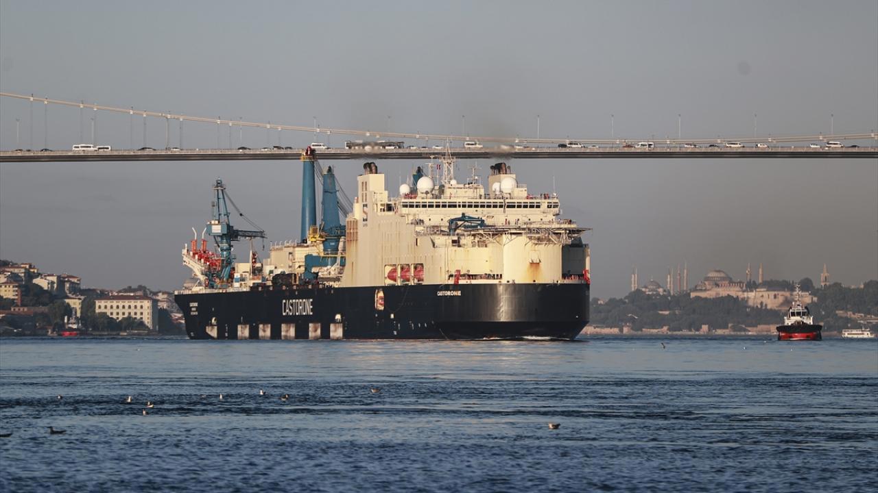 İstanbul Boğazı'nda Aniden Meydana Gelen Olay!