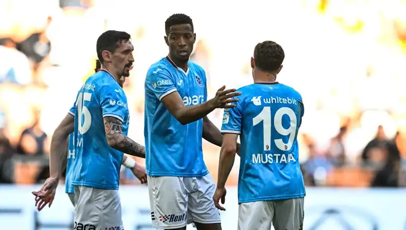Trabzonspor, Adana Demirspor'u Tek Golle Geçerek 3 Puanı Kapdı