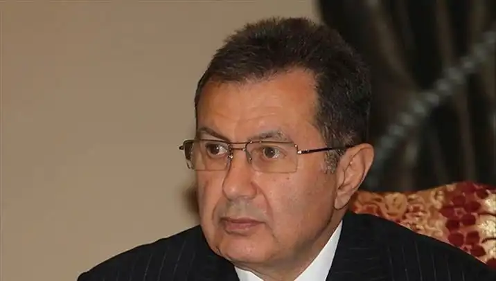 Mehmet Emin Karamehmet'in Hayatı ve Başarılarla Dolu Kariyeri