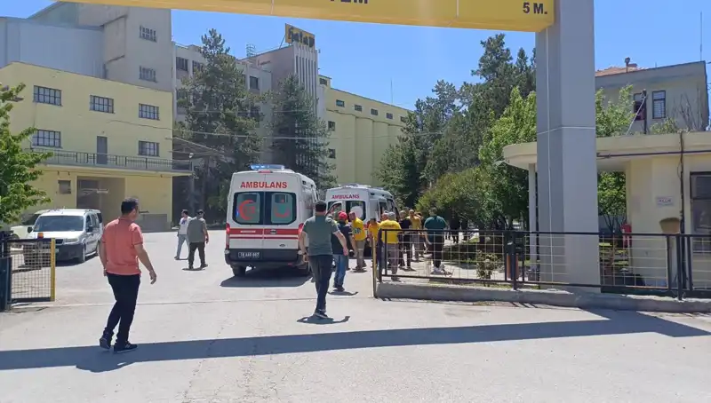 Çorum'daki Un Fabrikasında Patlama: Biri Ağır, 9 Yaralı