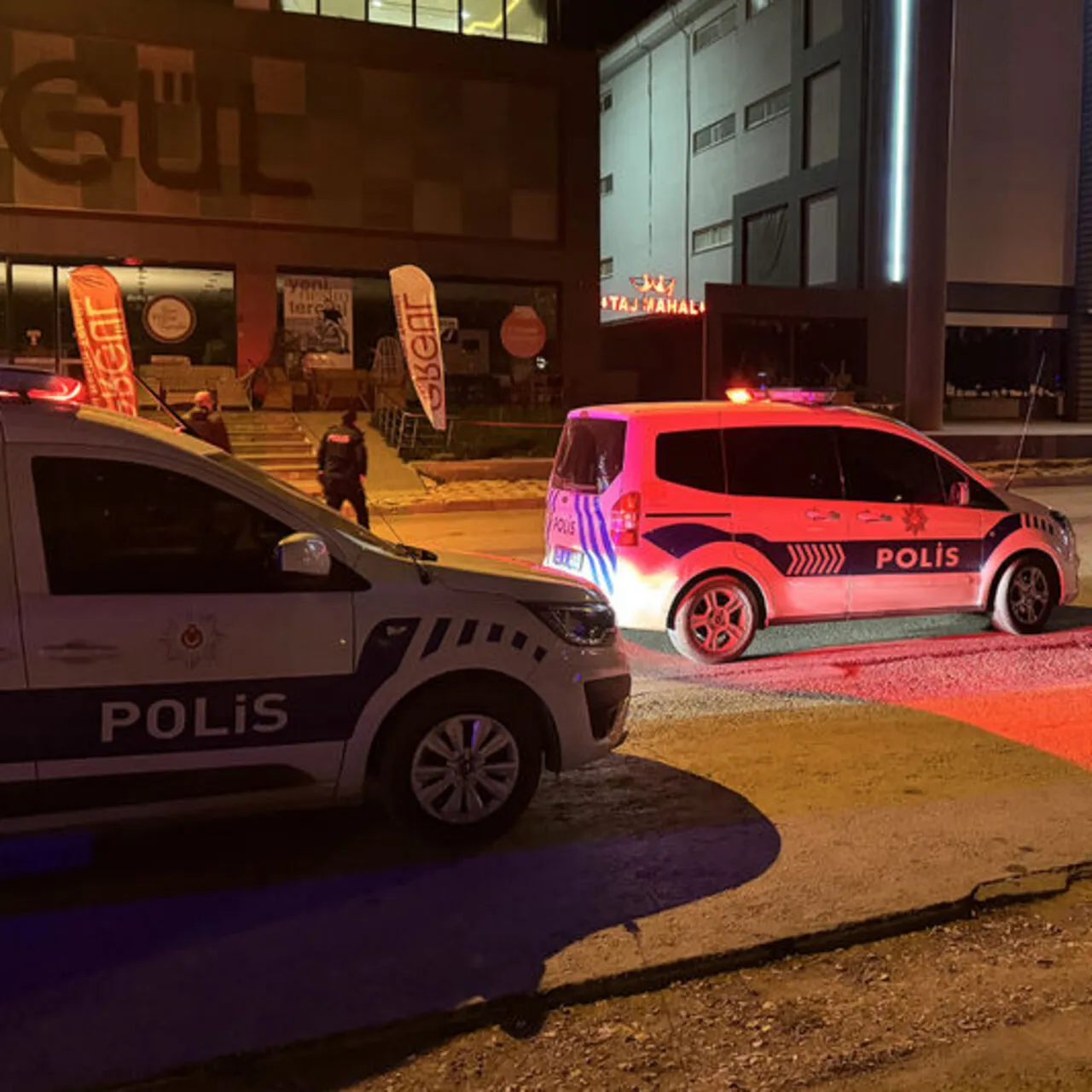 Elazığ'da Bıçaklı Kavga: 4 Kişi Yaralandı