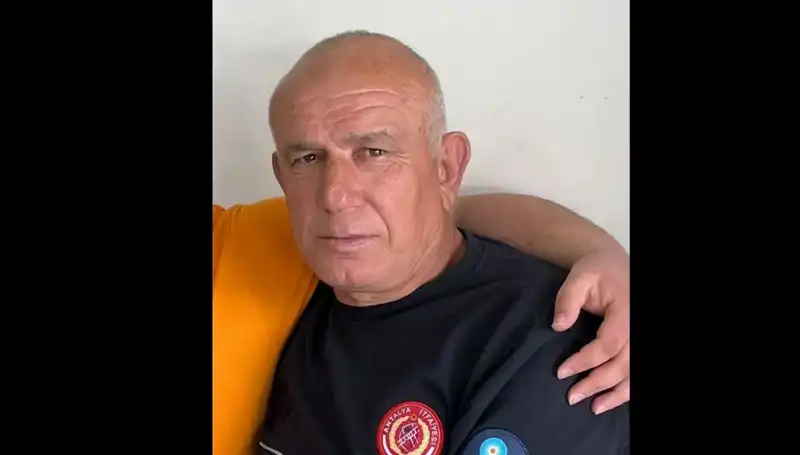 İtfaiyeci, Topladığı Mantarları Tüketince Hayatını Kaybetti