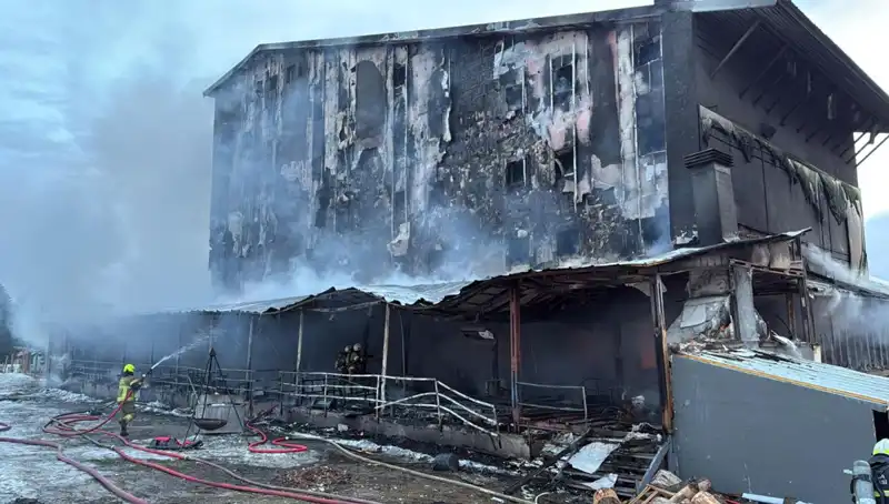 Uludağ'daki Otel Yangını: Üç Kişinin Hayat Mücadelesi Devam Ediyor