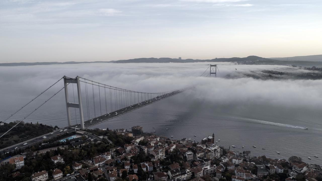 İstanbul Boğazı'nda Gemilerin Geçişi Kapatıldı