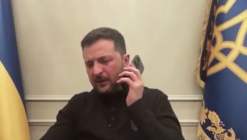 Ukrayna Devlet Başkanı Zelenski, Macron'un Aramasında Şaşkınlık Yaşadı!