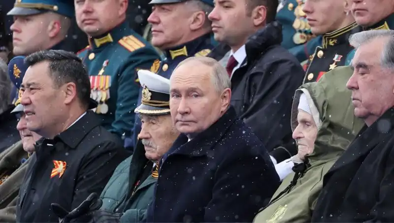 Rus Ordusu Güçleniyor: Putin'den Tarihi Askeri Çağrı