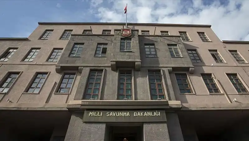 Yunan Askerlerinin Hakaretine TSK'dan Cevap: 'Böyle Davranışları Görmezsiniz'