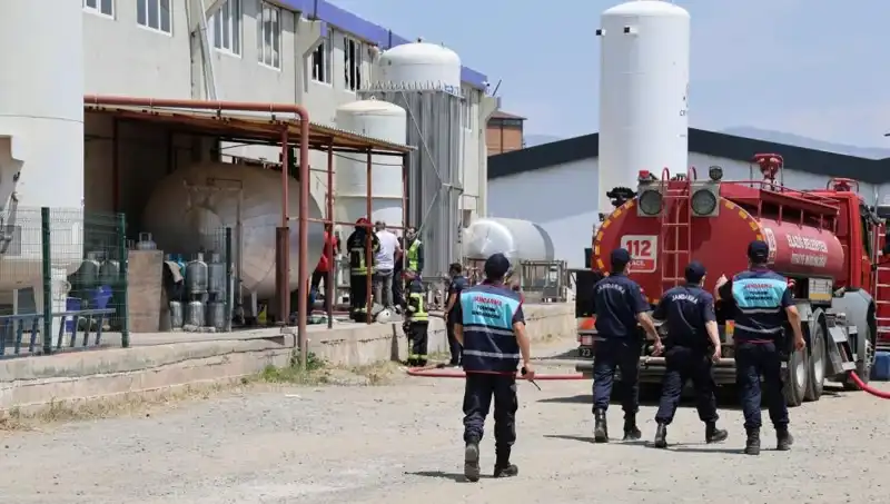 Elazığ'da Gaz Dolum Tesisinde Patlama: Can ve Mal Kaybı Üzerine Düşündüren Gelişmeler