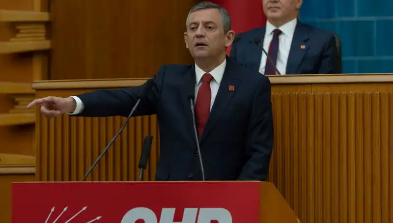 İmralı'dan Silah Bırakma Çağrısı: Özgür Özel'le Süreç Nereye Gidiyor?