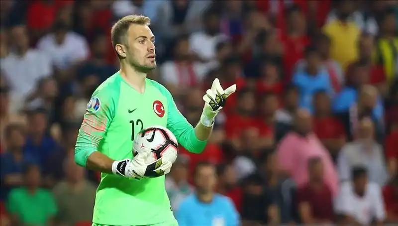 Mert Günok Futbola Veda Zamanını Açıkladı: Hedefleri ve Duyguları Neler?