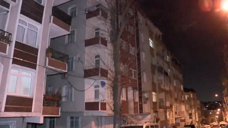 Altı Katlı Apartmanda Kolonlardan Gelen Sesler, Panik Yarattı