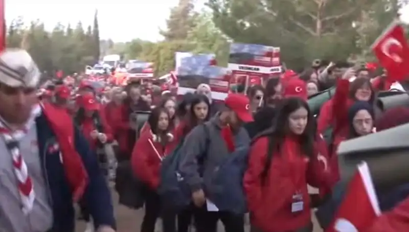 Çanakkale Zaferi'nin 110. Yılında Anlamlı Vefa Yürüyüşü Başladı