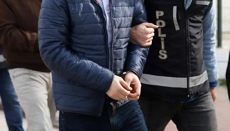 İstanbul ve Ankara'da Sahte İçki Operasyonu: 52 Tutuklama Yaşandı!